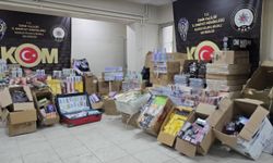 İzmir'de kaçak sigara operasyonu