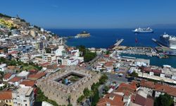 9 günlük tatil Egeli turizmcilerin yüzünü güldürdü!