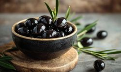 Tanesini 50 liraya satan zeytin satıcısına ceza
