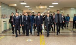 Adalet Bakan yardımcılarından İzmir Adliyesi'ne ziyaret