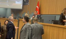 İZSU Genel Kurulu’nda Karşıyaka gerilimi... Tugay ve Boztepe arasında söz düellosu!