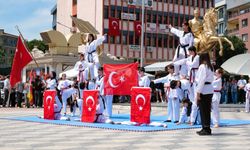 19 Mayıs Menemen’de büyük coşkuyla kutlandı
