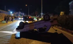 Takla atan otomobil sürücüsü için esnaf seferber oldu