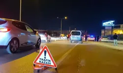 Servis midibüsü ile otomobil çarpıştı: 6 yaralı!