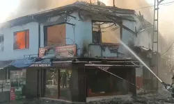 Bursa'da tarihi çarşıda yangın!