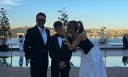 Çağla Şıkel ve Emre Altuğ oğulları Uzay'ın mezuniyetinde bir araya geldi