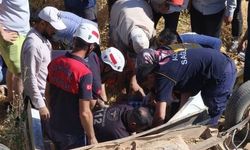 Otomobil şarampole yuvarlandı; 1 ölü, 4 yaralı