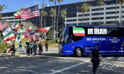 İran Milli Takımı'na Los Angeles'ta protesto