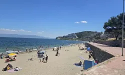 Serinlemeye girdiği denizde fenalaştı, hastanede öldü