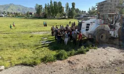 Minibüs ile kamyon çarpıştı: 2 ölü, 3 yaralı