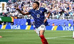 Kylian Mbappe Fransa tarihine adını altın harflerle yazdı!