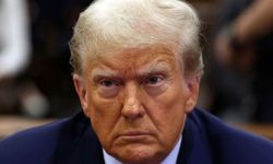 Trump'tan yeni tehdit: İran'ı bu gece çok sert vuracağız