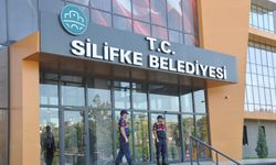 Silifke Belediyesi operasyonu: 19 kişi adliyede