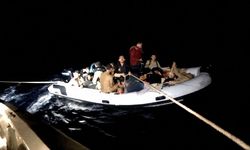 İzmir'de 18 düzensiz göçmen yakalandı