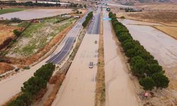 Denizli ve Manisa'da sağanak etkisi!