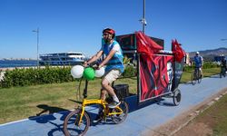 İzmir'de Yeşilay'ın organizasyonunda sağlıklı yaşam için pedal çevrildi