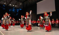 Bornova’da ritim ve halk dansları rüzgarı