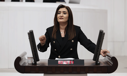 İzmirli öğretmenin ölümü TBMM’ye taşındı... Kılıç'ta Tekin'e 10 soru!