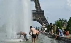 Paris'te aşırı sıcaklar can almaya devam ediyor: Cenaze salonları dolmaya başladı