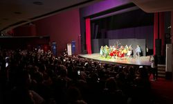 ‘Yaratıcı Drama Atölyesi’nin miniklerinden muhteşem gösteri