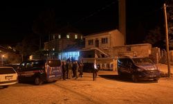 Bıçaklı saldırıda kan aktı: 2 kişi can verdi!