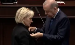 CHP'den istifa eden Nimet Özdemir AK Parti'ye katıldı!