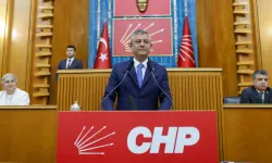 Özel'den grup toplantısında İzmir mesajları: Konak'ta on binlerle kucaklaştık!