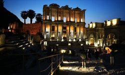 Efes, gece ziyaretine açıldı!