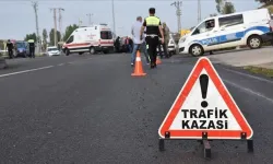 Önce TIR, sonra otomobil çarptı... Kahreden son!