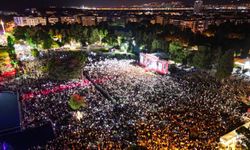 İzmir Fuarı'nın çim konserleri için ihale: 6 şarkıcı şartnamede!
