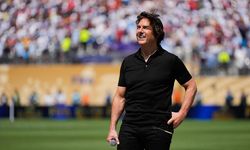 Dünya Kupası final maçını Tom Cruise başlattı
