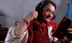 'Kırmızılı kadın' Sultan, hayatını kaybetti