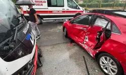 Yolcu midibüsü ile otomobil çarpıştı: 5 yaralı!