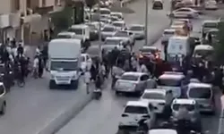 Husumetlilerin silahlı kavgasında yoldan geçen genç vurularak öldü