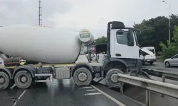 Beton mikseri hafif ticari araca çarptı: 2 yaralı!