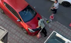 Hastanede otopark ücretine itiraz etti: Aracını valenin üzerine sürdü