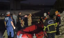 Ada'da su seviyesi yükseldi 32 kişi mahsur kaldı!