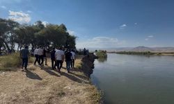 Nehri'ne düşen çocuğu arama çalışmaları sürüyor
