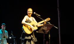 Çim Konserleri İzmirlileri müzikle buluşturmaya devam ediyor