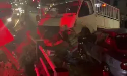 Üç aracın karıştığı kazada 4 kişi yaralandı!