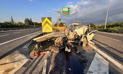 Otomobil bariyere çarptı: 3 kişi yaralandı!