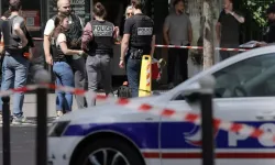 Paris’te bıçaklı saldırı: Üç kadın hastaneye kaldırıldı