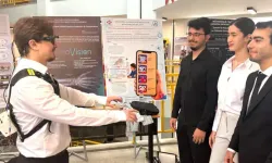 Üniversite öğrencilerinden görme engelliler için akıllı gözlük!