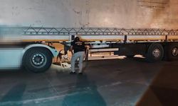 Tırda 9 kilo 700 gram uyuşturucu ele geçirildi