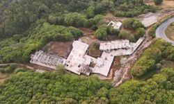 Grand Kartal Otel’in ruhsatsız personel lojmanı yıkıldı