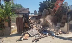 Bodrum'da kıyı işgaline geçit yok: Kaçak duvarlar kaldırıldı