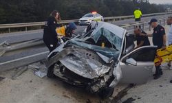 Bariyerlere çarpan alkollü sürücü yaralandı!