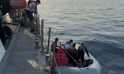 İzmir açıklarında 12 düzensiz göçmen yakalandı, 34 göçmen kurtarıldı!