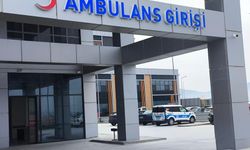 2 motosiklet kafa kafaya çarpıştı: 1 ölü, 1 yaralı