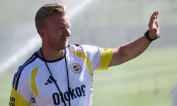 Fenerbahçe'de hazırlıklar sürüyor... Dirk Kuyt'tan transfer açıklaması!